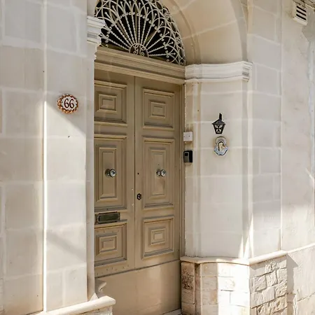 Nyaraló Spirit Of Malta Townhouse With Late Checkout Sliema