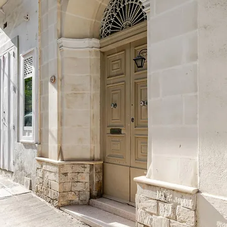 Spirit Of Malta Townhouse With Late Checkout Nyaraló